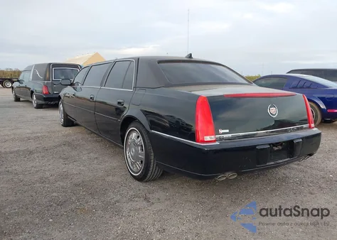 2009 Cadillac Professional Chassis z USA, uszkodzony, nr VIN 1GEEK90Y69U550200